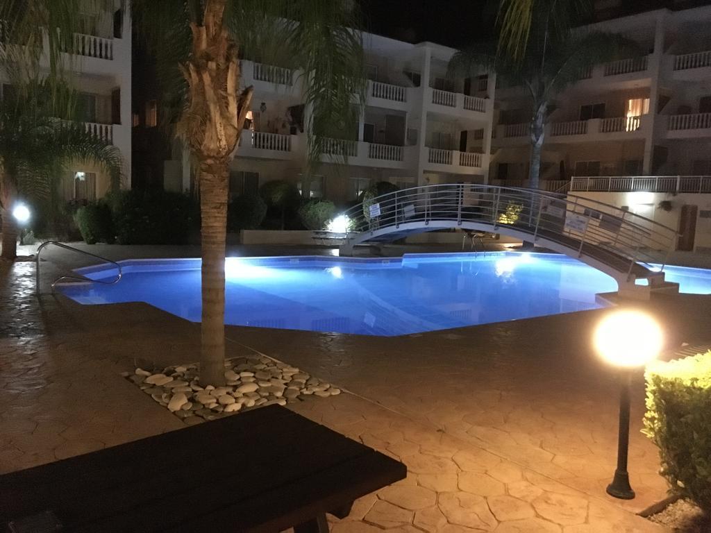Diana Gardens Apartment Paphos Exterior foto