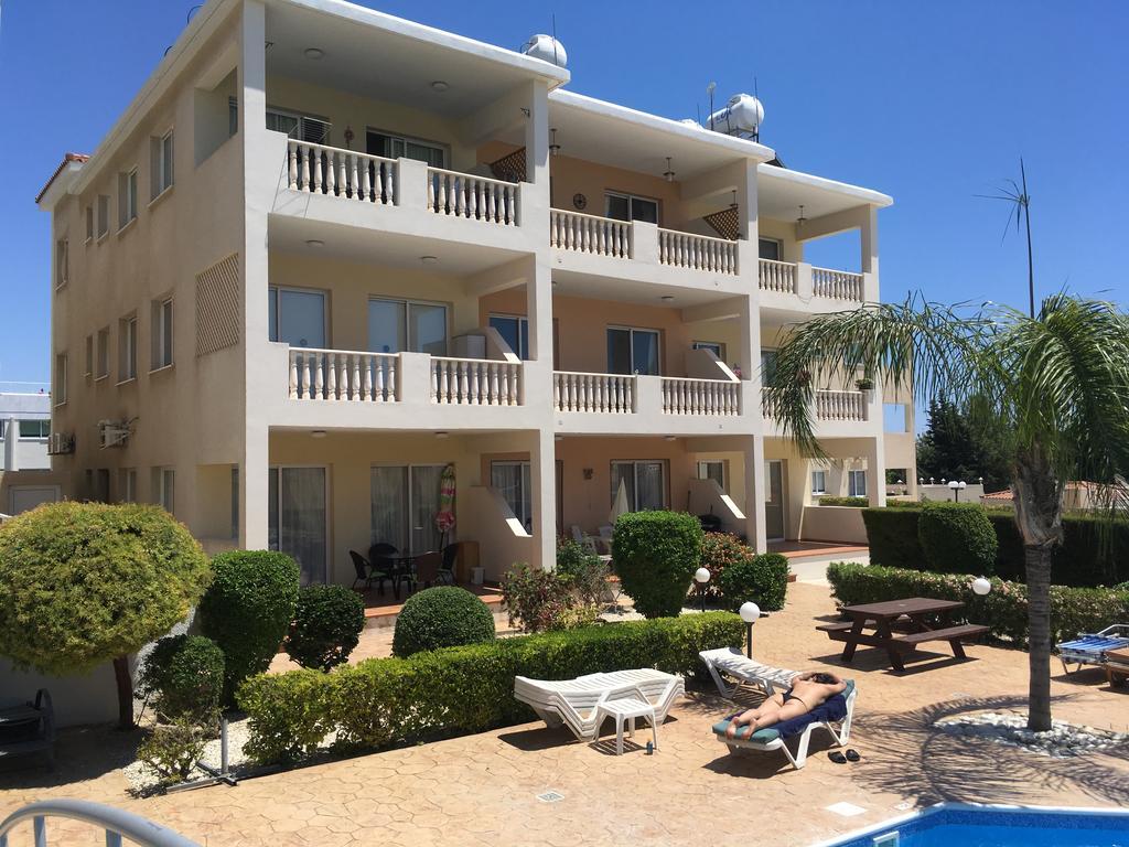 Diana Gardens Apartment Paphos Exterior foto